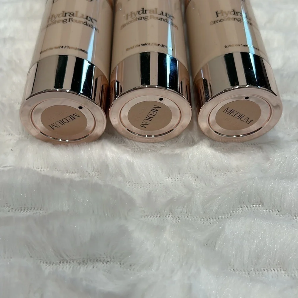 Doll 10 set of 2 HydraLux Smoothing Foundation Color Medium new 1 fl oz lot